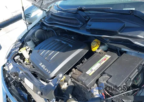 2015 Chrysler Town & Country Touring from USA, damaged, VIN 2C4RC1BG1FR697899